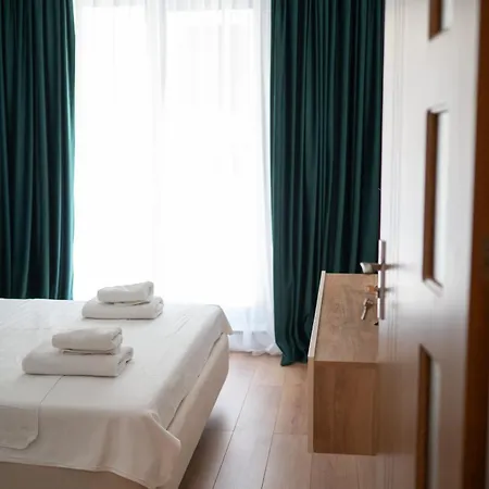 Apartel Elia 16 Navodari