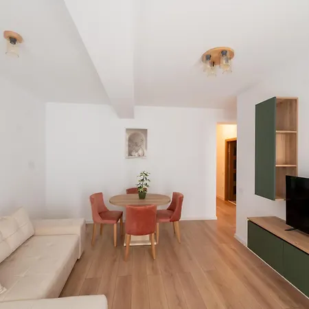 Apartel Elia 16