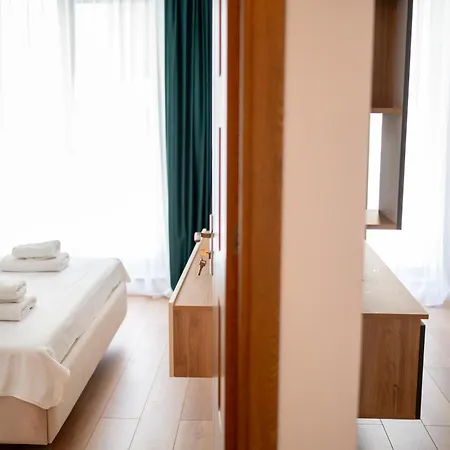 Apartel Elia 16 *