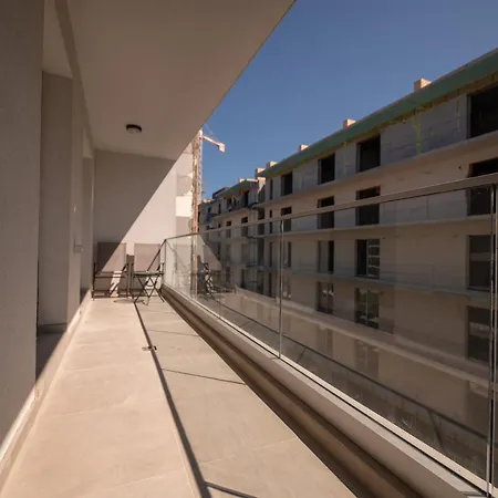 Apartel Elia 16 *