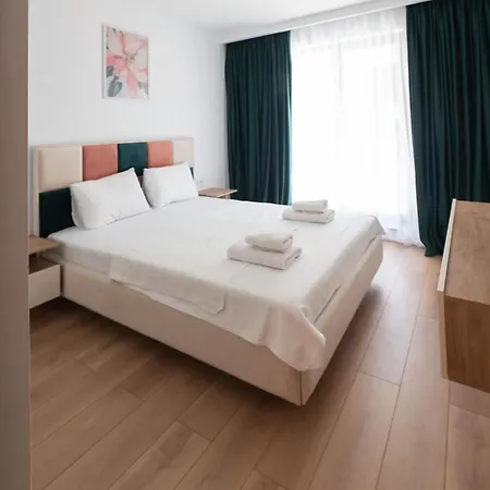 Apartel Elia 16 *