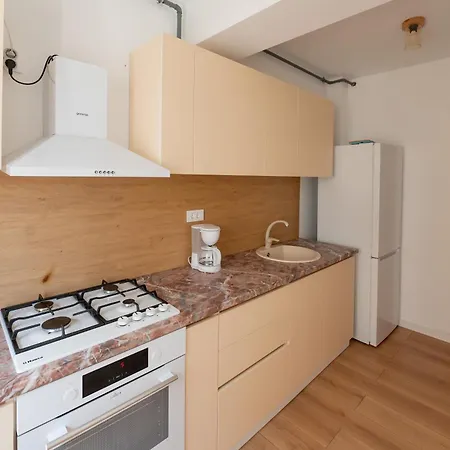 Appartamento Apartel Elia 16